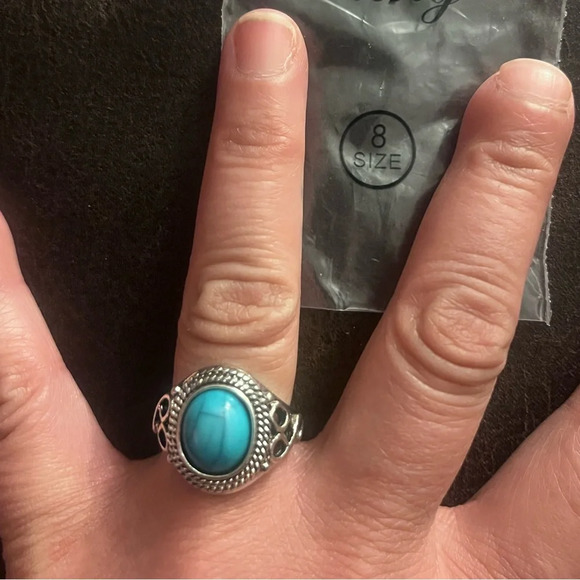 Jewelry - Jt* New! Gorgeous Silvertone with Turquoise Stone Ring